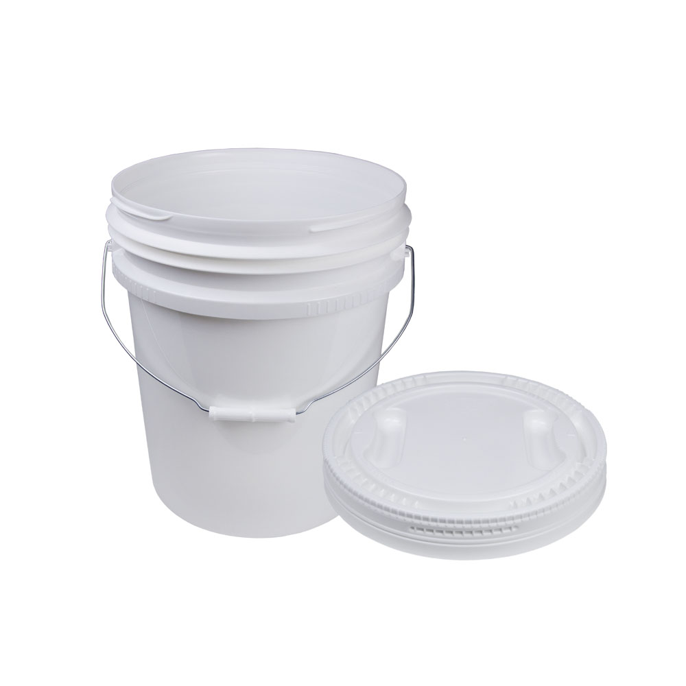 5 gallon pail with lid